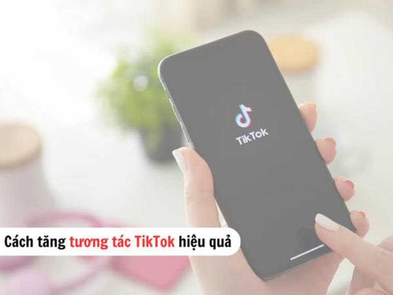 Hinh minh hoa cong dong tiktok dang tuong tac voi video giup tang view thuc mien phi
